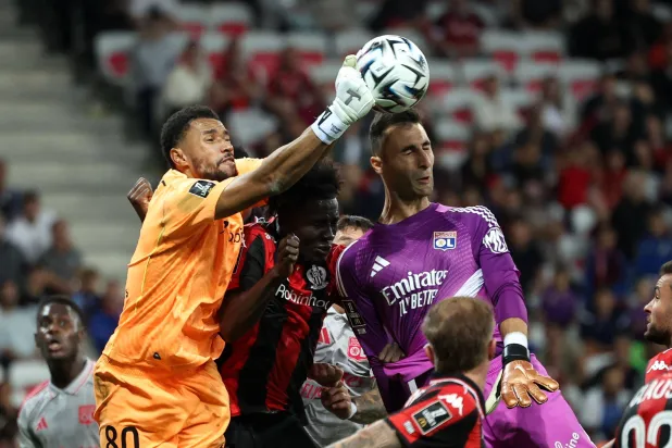 ليون خسر أمام نيس في الليغ آن (أ.ف.ب)