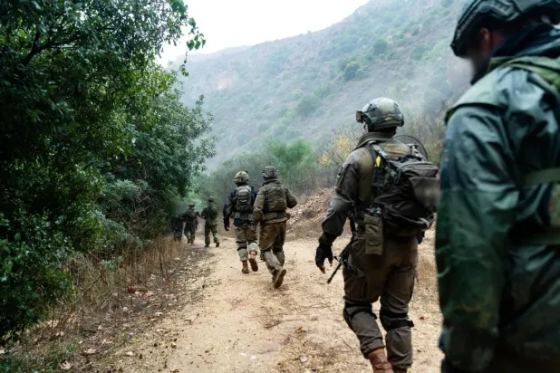 Hizbullah’a karşı askeri operasyonlar sırasında Lübnan’ın güneyinde İsrailli askerler (İsrail ordusu)