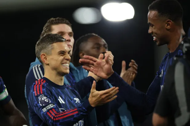 البلجيكي لياندرو تروسارد لاعب آرسنال (رويترز)