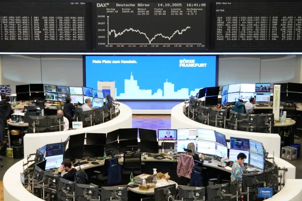 رسم بياني لمؤشر الأسهم الألماني «داكس» في بورصة فرانكفورت (رويترز)
