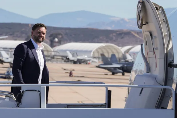 نائب الرئيس الأميركي جي دي فانس (رويترز)