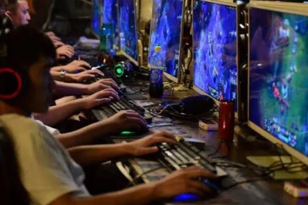  صالة ألعاب فيديو (رويترز)