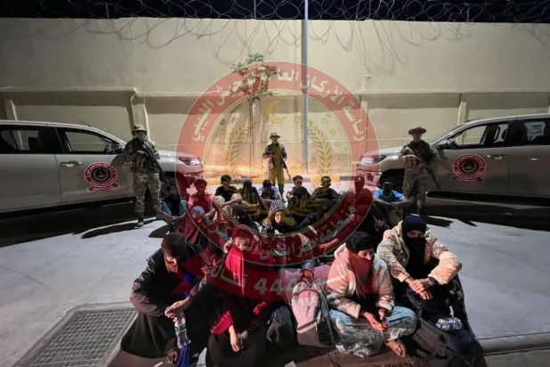 صورة وزَّعها «اللواء 444 قتال» للمحررين الصوماليين في طرابلس