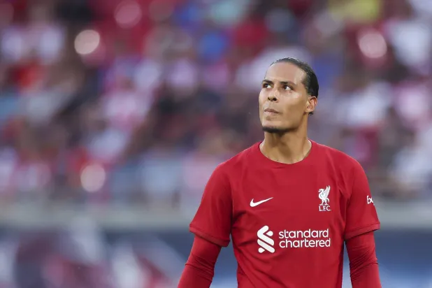 فيرجيل فان دايك قائد ليفربول (د.ب.أ)