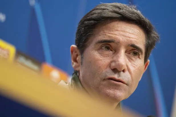 مارسيلينو غارسيا مدرب فياريال في المؤتمر الصحافي قبل مواجهة مان سيتي (إ.ب.أ)