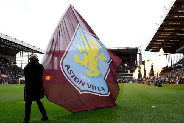 ملعب أستون فيلا (رويترز)