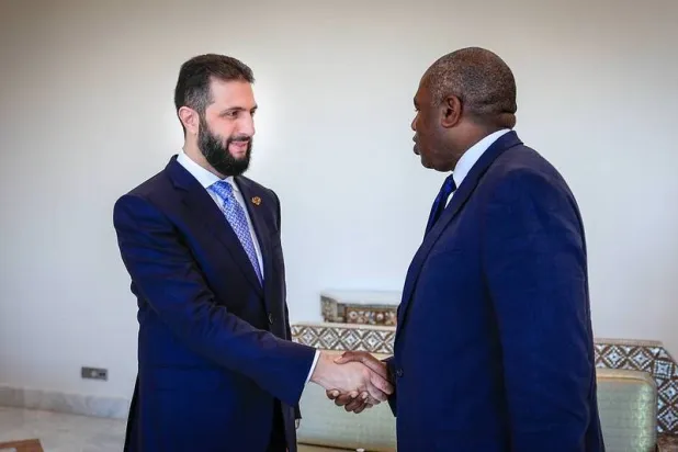 وزير الخارجية السابق ديفيد لامي زار دمشق في يوليو الماضي والتقى الشرع وعدد من المسؤولين السوريين  (وزارة الخارجية البريطانية)