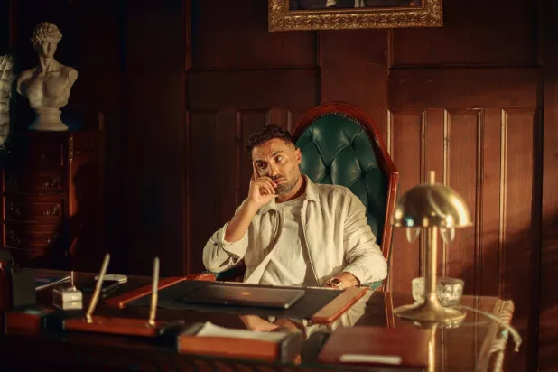 أحمد فهمي في مشهد من المسلسل (حسابه على «فيسبوك»)