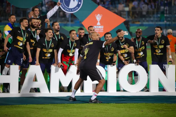 بيراميدز يتنافس مع صن داونز على جائزة أفضل نادي أفريقي (نادي بيراميدز)