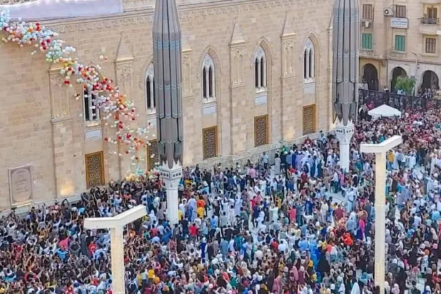 المشهد الحسيني بالقاهرة (صفحة مسجد الحسين على «فيسبوك»)