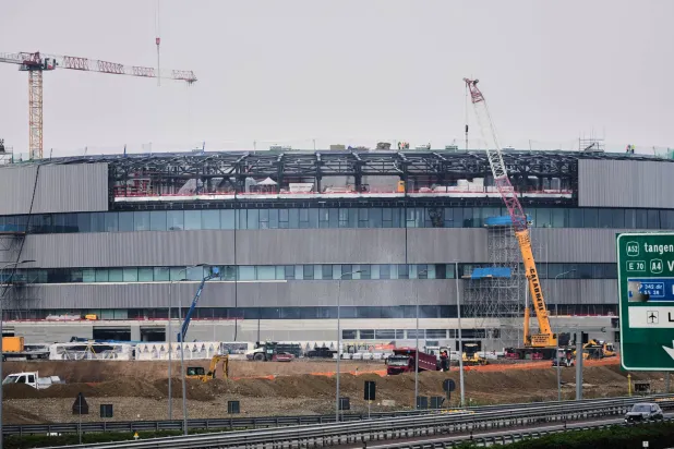 الاتفاقية تهدف إلى النهوض بظروف عمل لائقة وآمنة لجميع العمال (أ.ب)