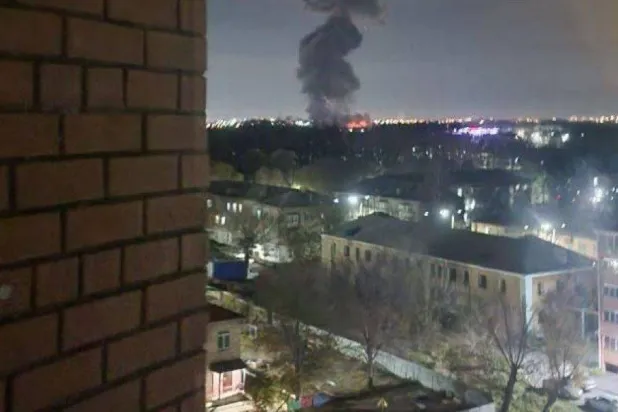 تصاعد الدخان من مصنع ذخيرة روسي في منطقة تشيليابينسك