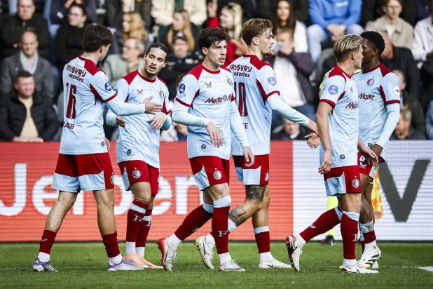 تقديم موعد مباراة فينوورد الهولندي بسبب تحذيرات من سوء الأحوال الجوية (إ.ب.أ)