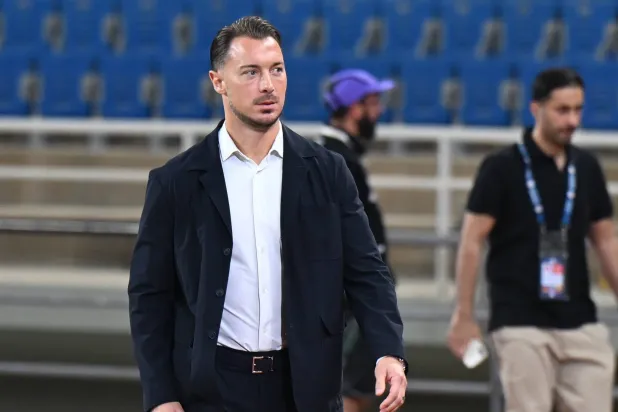 الألماني ماتياس يايسله مدرب فريق الأهلي (تصوير: بشير صالح) 