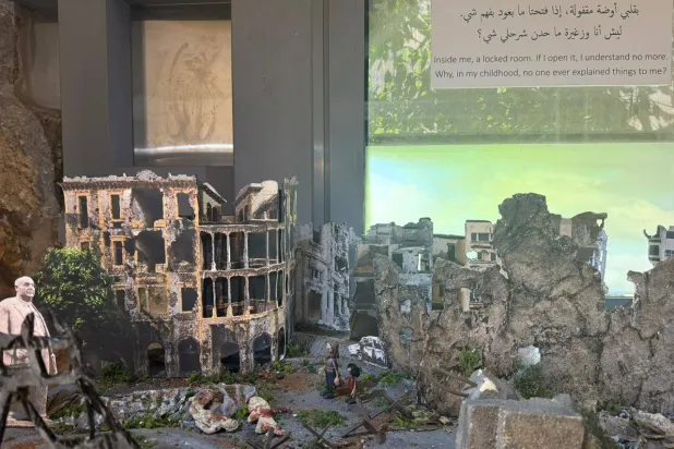 الحرب لم تُمحَ بعد لكنّ المدينة تجرؤ أخيراً على الكلام (الشرق الأوسط)