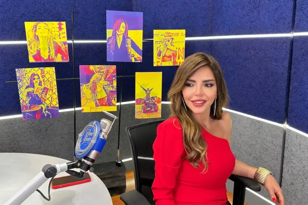 الإعلامية اللبنانية ريما نجيم تعود إلى برنامجها الإذاعي بعد غياب 3 سنوات (صور نجيم)