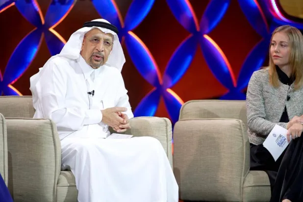 الفالح يتحدث في منتدى «فورتشن» (تصوير: تركي العقيلي)