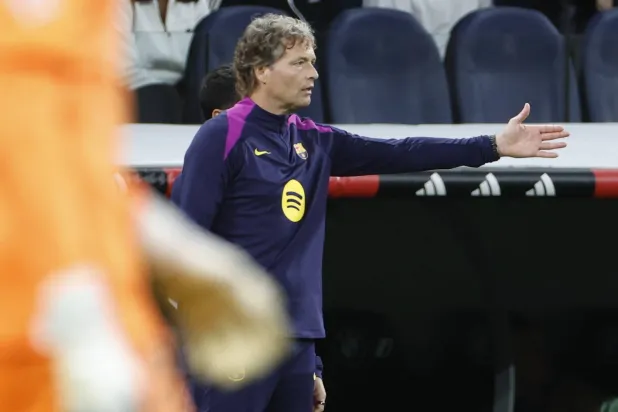 ماركوس سورغ المدرب المساعد لبرشلونة (إ.ب.أ) 