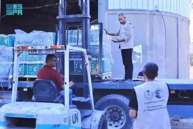 A new Saudi relief aid convoy arrived in the Gaza Strip on Sunday