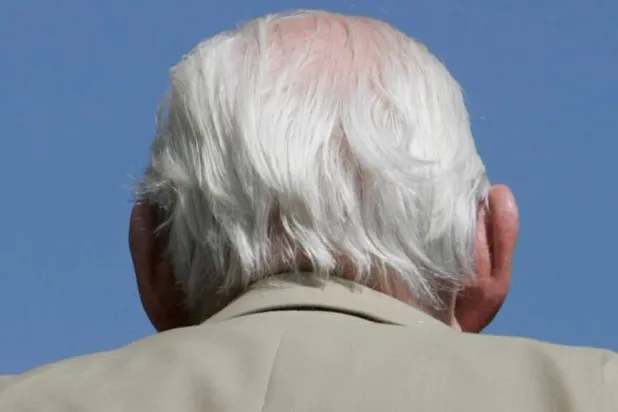 الشيب قد يعكس دفاع الجسم الطبيعي ضد السرطان (أرشيفية - رويترز)