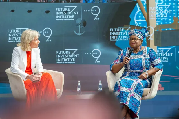 المديرة العامة لمنظمة التجارة العالمية تتحدث في إحدى جلسات مؤتمر «مبادرة مستقبل الاستثمار» (الشرق الأوسط)