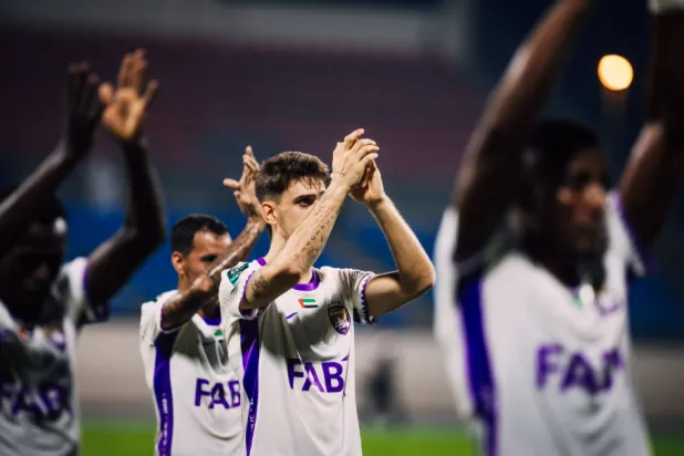 لاعبو العين يتطلعون لمواصلة صدارتهم وانتصاراتهم في افتتاح المرحلة السابعة من الدوري الإماراتي ضد نادي عجمان (نادي العين)