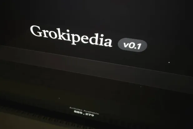 29 October 2025: The Grokipedia homepage is displayed on a laptop screen. Elon Musk launched Grokipedia to compete with Wikipedia. (dpa)