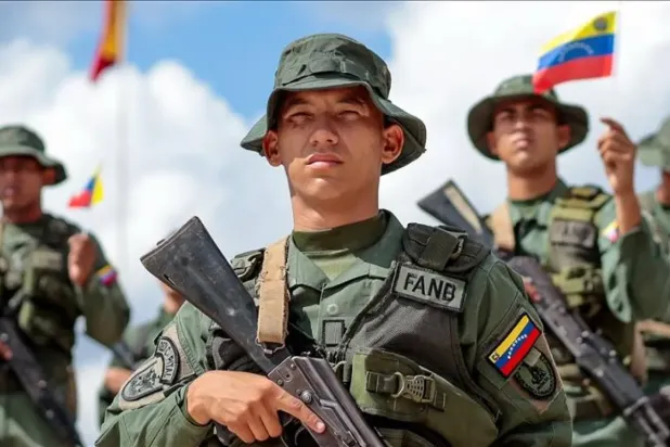 Venezuela askerleri (Arşiv)
