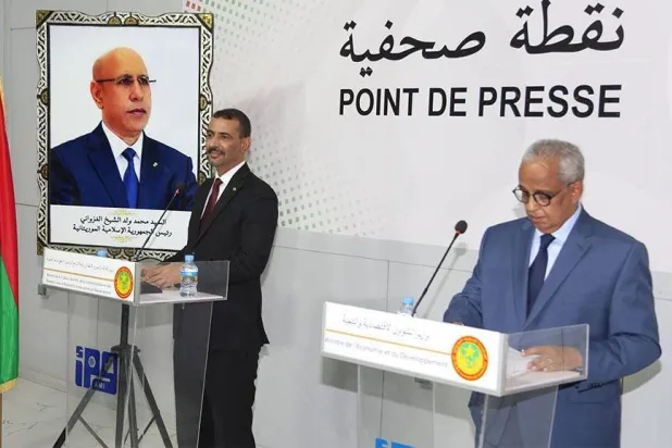 وزير الاقتصاد خلال إعلان الميزانية الجديدة مساء الخميس (الوكالة الموريتانية للأنباء)

