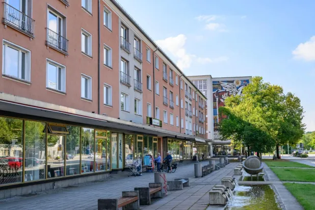 Destalinizasyon süreciyle birlikte Stalinstadt'ın adı değiştirilerek Eisenhüttenstadt oldu (AP)