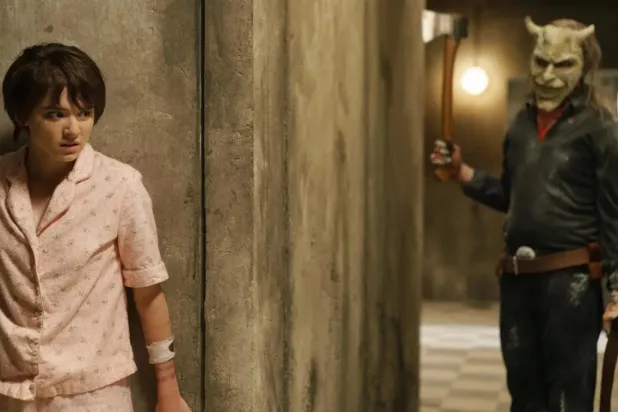 Korku türündeki Şeytanın Kızı'nda (The Harbinger) da rol alan Amerikalı yıldız Madeleine McGraw (solda), 2019'da Oyuncak Hikayesi 4'te (Toy Story 4) Bonnie karakterini seslendirmişti (Universal Pictures)