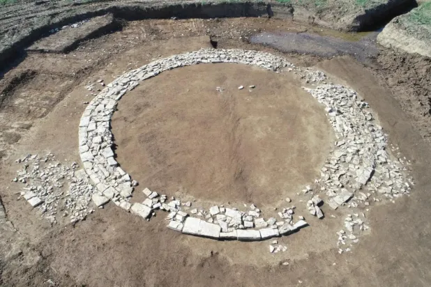 Almanya'nın Bavyera eyaletinin kalbinde anıtsal Roma dönemi mezarı ortaya çıkarıldı (Bavyera Eyalet Anıt Koruma Ofisi)