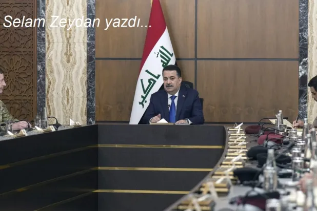 Irak Başbakanı Muhammed Şiya es-Sudani, Bağdat'ta Irak Silahlı Kuvvetleri ve ABD öncülüğündeki Koalisyon'dan üst düzey yetkililerle bir toplantıya başkanlık ediyor