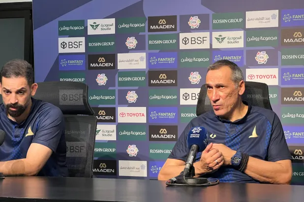 جورجيوس دونيس مدرب الخليج (الشرق الأوسط)