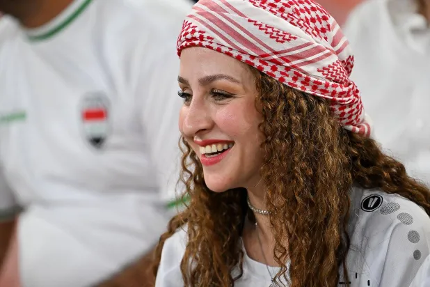 الجماهير تترقب مواجهة الملحق الآسيوي بين الإمارات والعراق (تصوير: علي خمج)