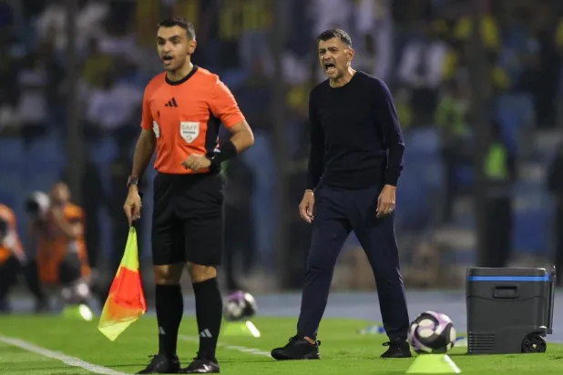 البرتغالي سيرجيو كونسيساو مدرب الاتحاد (تصوير: سعد العنزي)