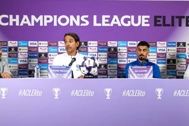 إنزاغي خلال المؤتمر الصحافي في الدوحة (تصوير: سعد العنزي)