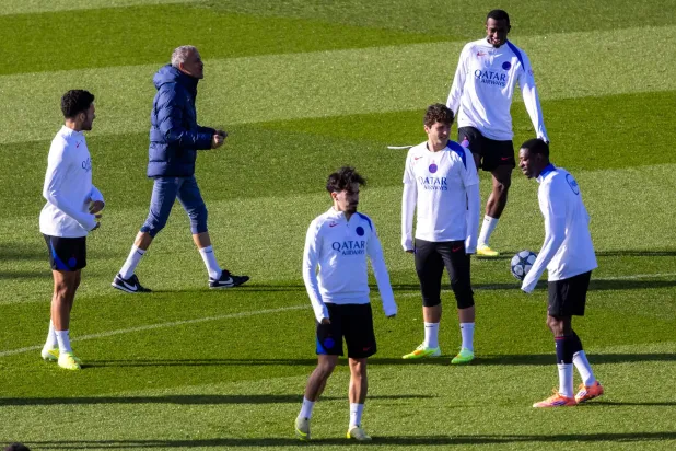 لاعبو باريس سان جيرمان سيطروا على تشكيلة «فيفبرو» (إ.ب.أ)