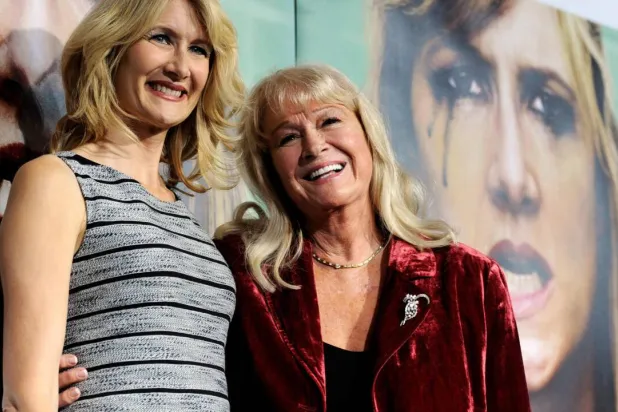 Actress Laura Dern (L) has announced the death of her mother, Oscar-nominated actress Diane Ladd (R). KEVIN WINTER / GETTY IMAGES NORTH AMERICA/AFP/File
