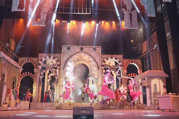  «گل اشبیلیه» گلبرگ‌های خود را بر صحنهٔ اپرای دمشق می‌گشاید (سانا)