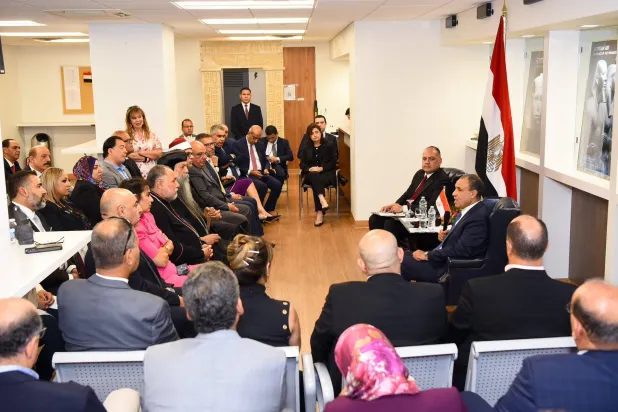 وزير الخارجية المصري بدر عبد العاطي خلال لقاء سابق بالجالية المصرية في نيويورك (الخارجية المصرية)