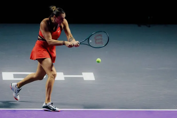 أرينا سابالينكا تضع قدماً في نصف نهائي الجولة الختامية بالرياض (وزارة الرياضة)