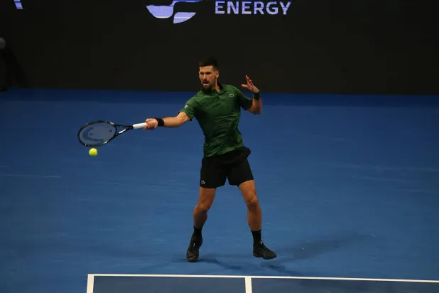 نوفاك ديوكوفيتش يتألق في أثينا (د.ب.أ)