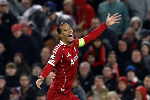 فيرجيل فان دايك (رويترز)