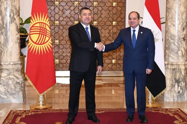 الرئيس المصري عبد الفتاح السيسي يستقبل الأربعاء نظيره القرغيزي صادير غاباروف في القاهرة (الرئاسة لمصرية)