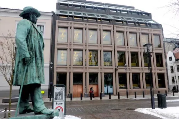 إطلالة عامة على «المركزي النرويجي» في أوسلو (رويترز)