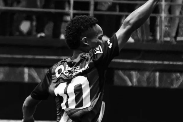 ميجيل نازارينو (صورة من موقع النادي على إنستغرام)