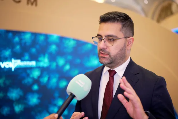 الرئيس التنفيذي المكلف في شركة «سوق الكربون الطوعي» فادي سعادة (تصوير: تركي العقيلي)