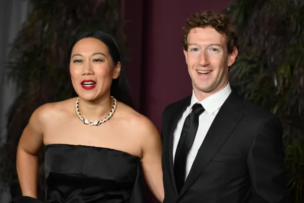 مارك زوكربيرغ مؤسس ورئيس مجلس إدارة شركة «ميتا» وزوجته بريسيلا تشان (أ.ف.ب)