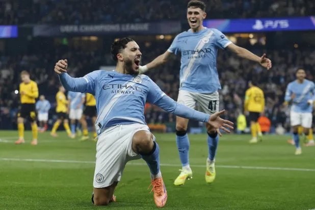 مانشستر سيتي يبستضيف ليفربول وهو منتشي أوروبياً (رويترز)